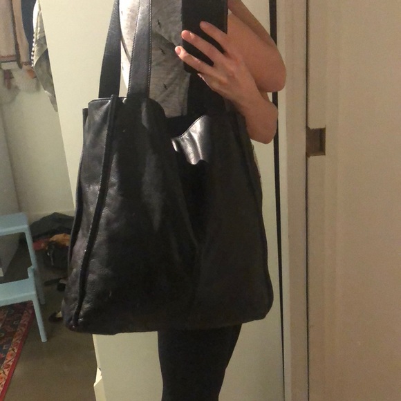 ON HOLD Black leather tote - medium to large